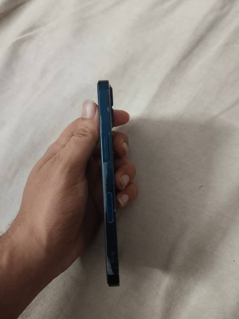 iPhone 13 jv 4