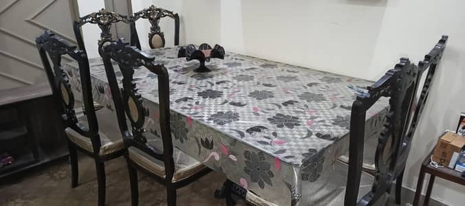 Dinning Table with 6 chairs