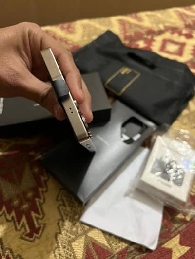 Samsung Galaxy S 25 ultra PTA approved 12 GB RAM 256 GB memory