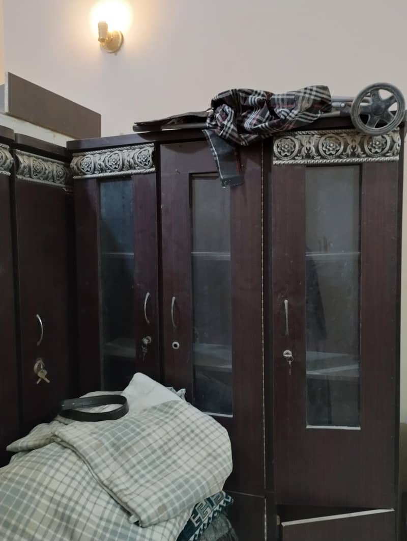 almari plus divider 1