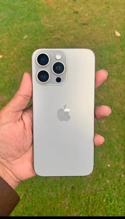 iphone 15 pro jv 128gb  all sim work glich  #  03074097662