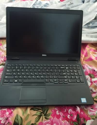 Dell precision 3520 nvedia Graphic card M620 8 256ssd