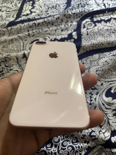 iPhone 8 Plus