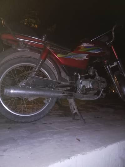 5000 ka Kam hy bike Shok Sy rkhi huwi thi