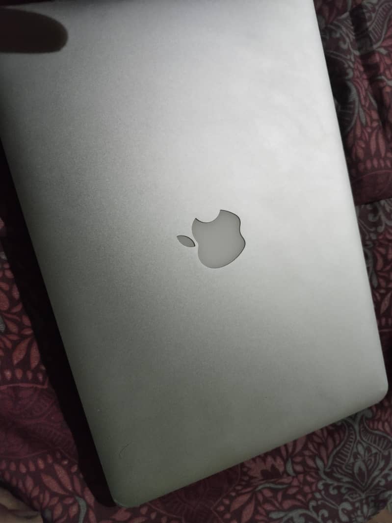 Mac book pro 0