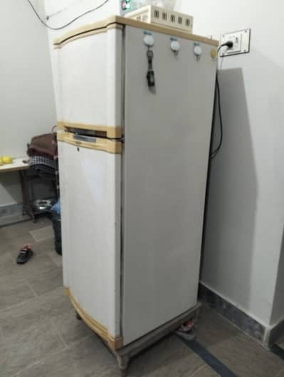 Waves Refrigerator In used