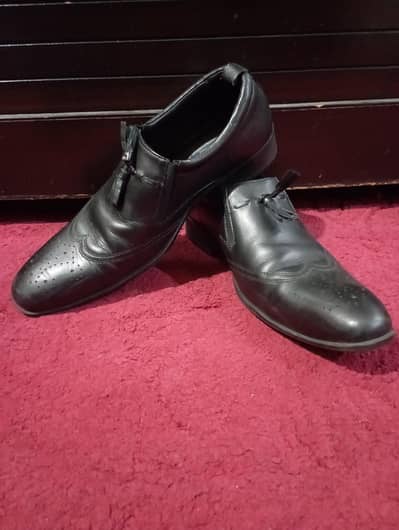 Man shoes like new