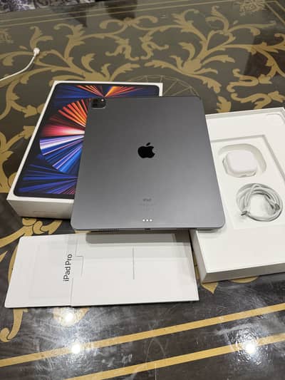 iPad Pro m1 5th generation 12.9 inch