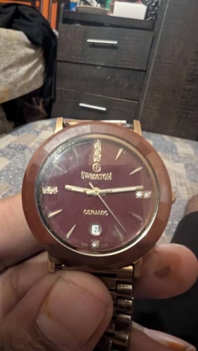 men watch