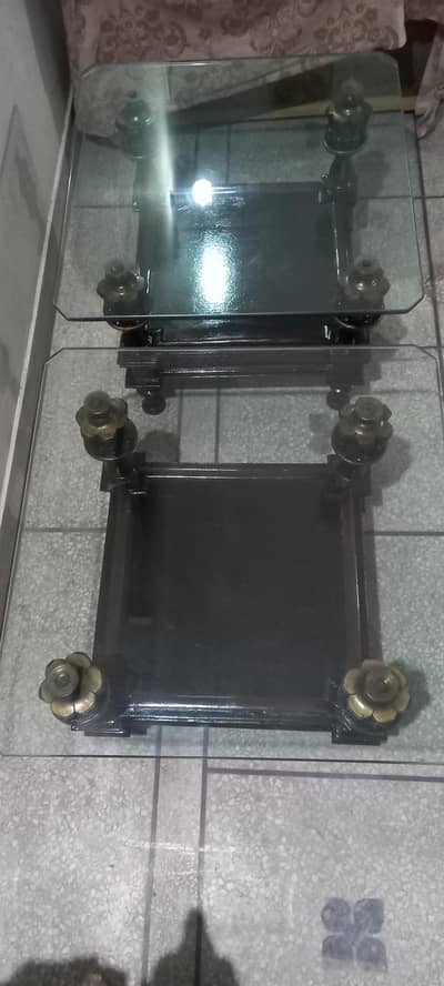 2-Side tables with 12mm glass