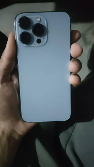 13 pro 9/10 conditions