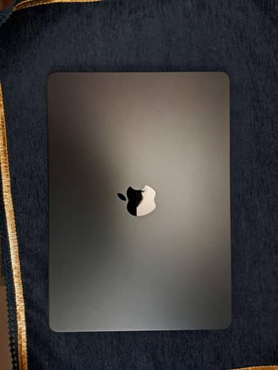 Macbook Air M3, 16/512, 13 inch, Midnight colour