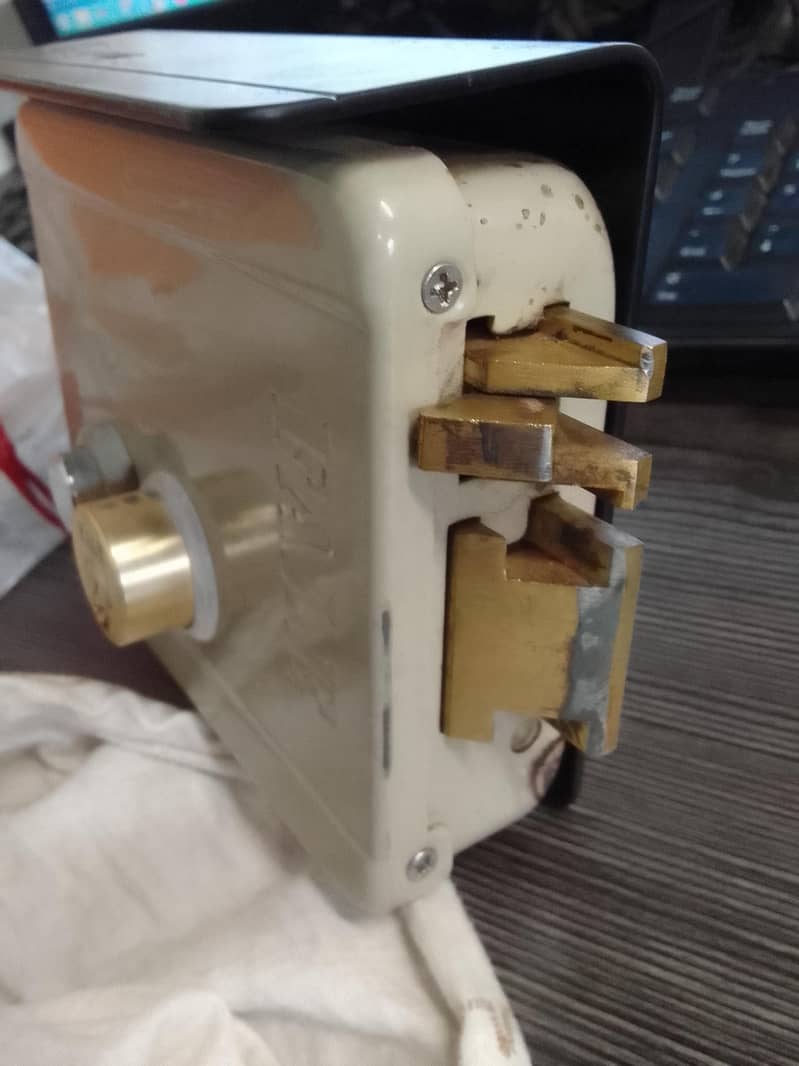 Electronic Door Lock 3