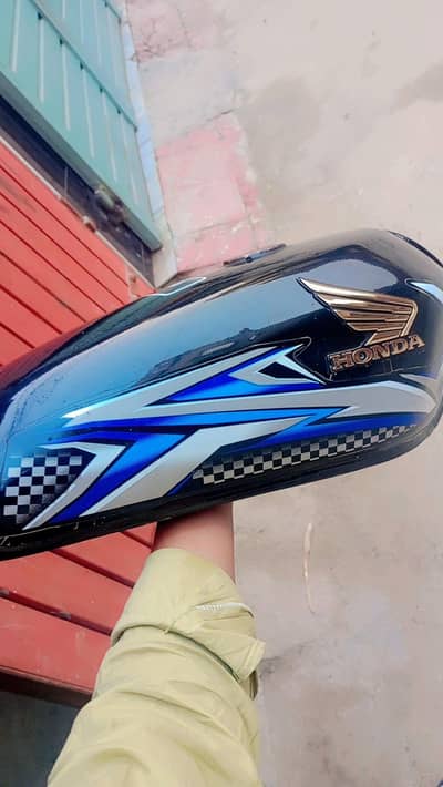 2025 model 125 black tank 10 by 10  orignal  lamination hoia hoia ha