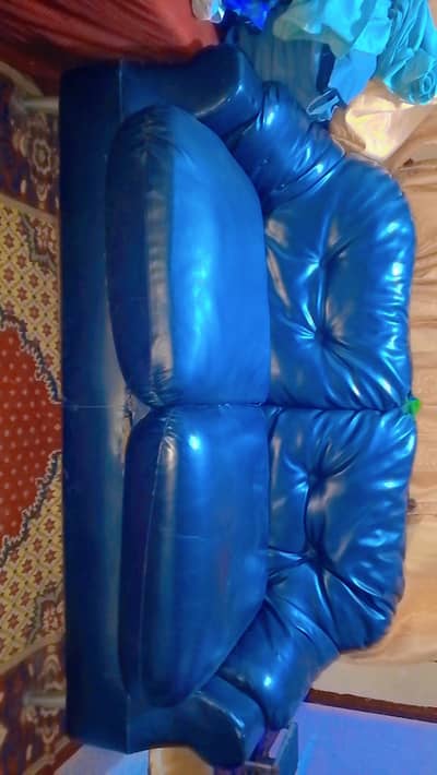 m selling my leather 7 seater sofa set