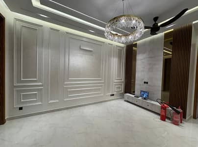 10 Marla Beautifully Design Upper Portion For Rent In Park View City Lahore | For Discounted Price And Original Pictures Download The App "Signature Lands".