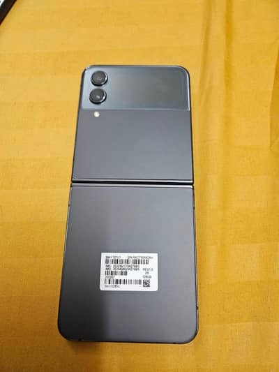 Samsung Mobile Z Flip 4 128 gb