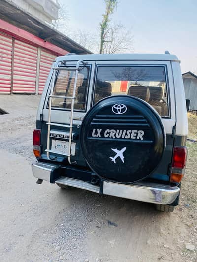 landcruiser 3 door