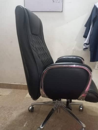 Master Offisys Executive Chair YS-1202
