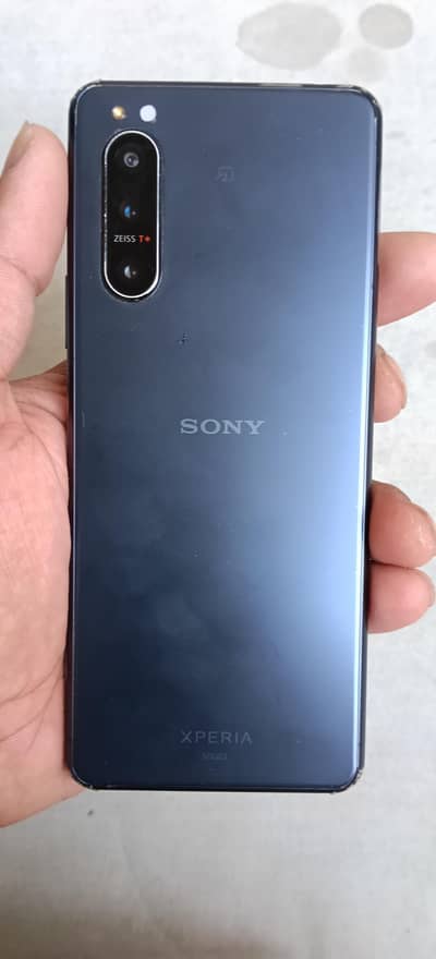 Sony Xperia 5 11
