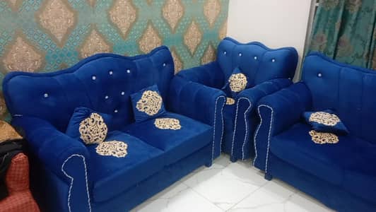 6 seater sofa set with A1 condition