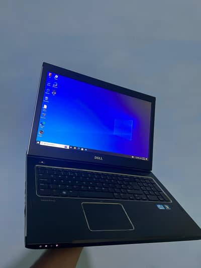 Dell Laptop 4gb 500gb