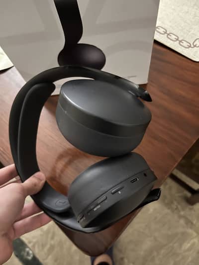 Sony pulse 3d headphone price negotiable