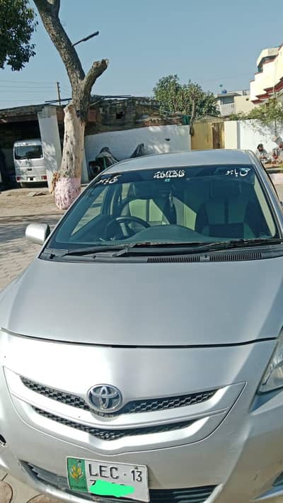 Toyota Belta 1000 cc/1/2/pice ki teaching hi new tyre new remsLCD mera