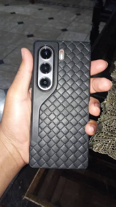 Tecno camon 40 pro with silver color