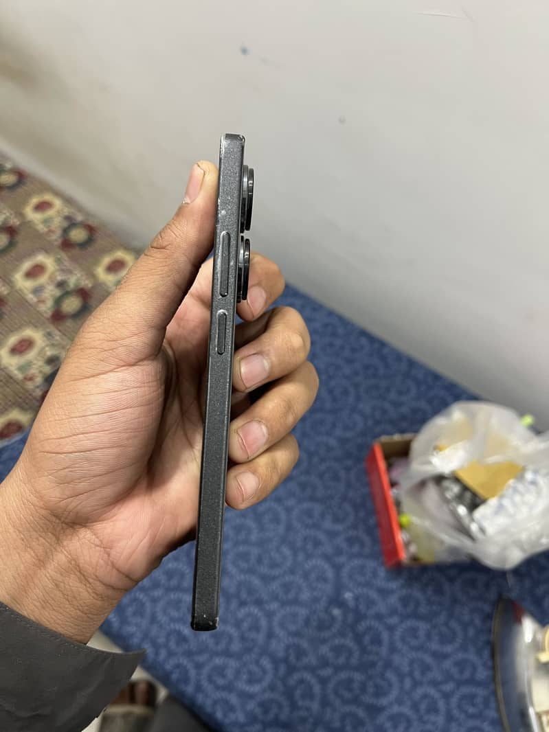 Redmi note 13 pro 5
