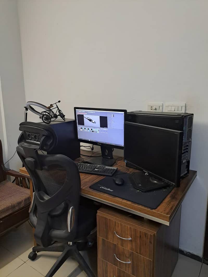 computer table with chair 3