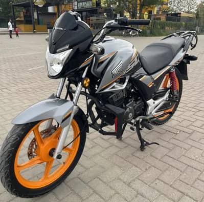 Honda bike CB 150f Complete Box