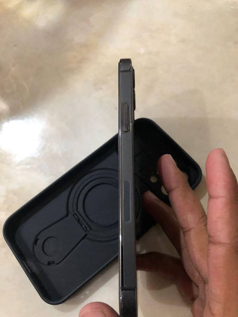 Iphone 12 pro 3