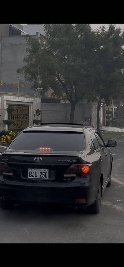 Toyota Corolla Altis SR 1.8