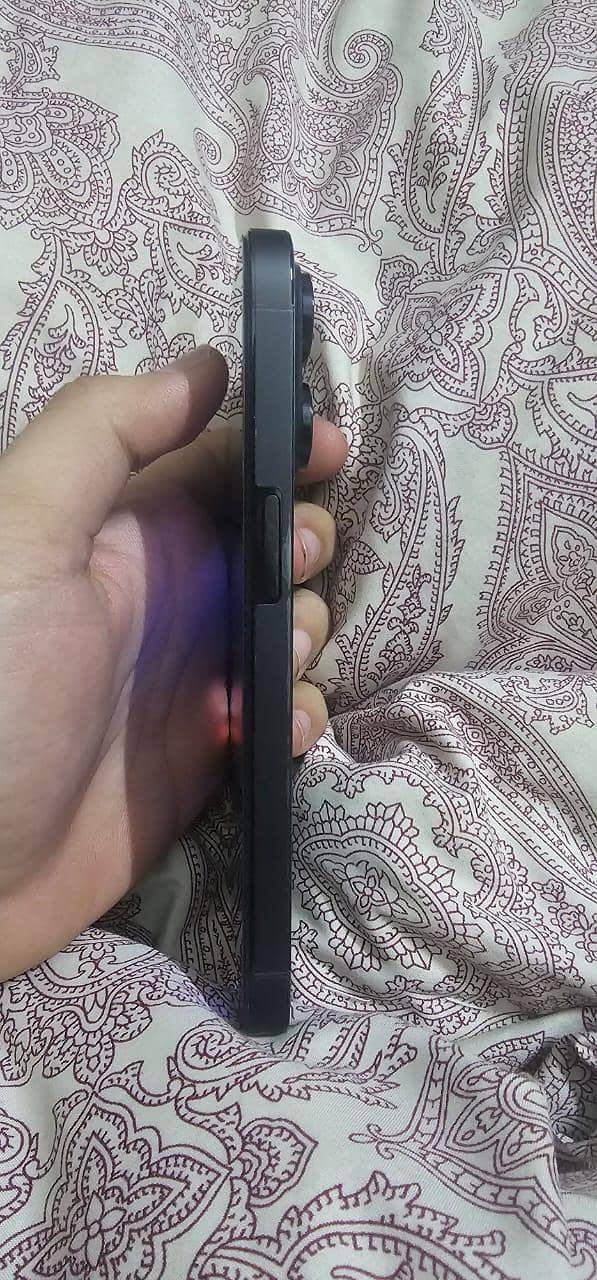 iPhone 14 Pro 3
