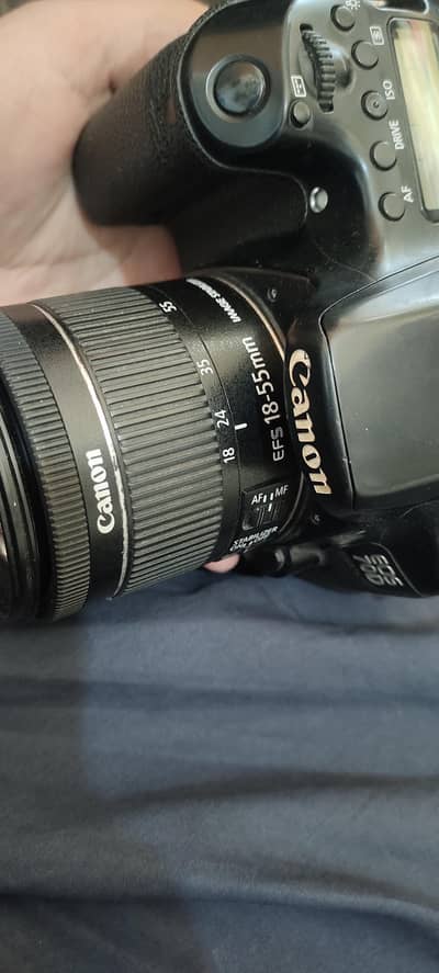 Canon 70d . 18-55lens . with double battery. .