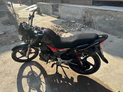 Honda CB 150F