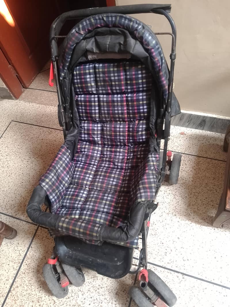 stroller 0