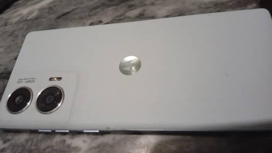 urgent sell Saudi Arabia Sy liya hai Sirf esim chala rha hai