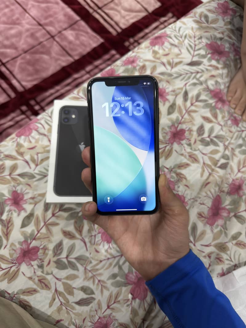 iPhone 11 8