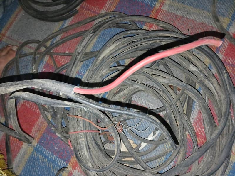 silver main cable 0