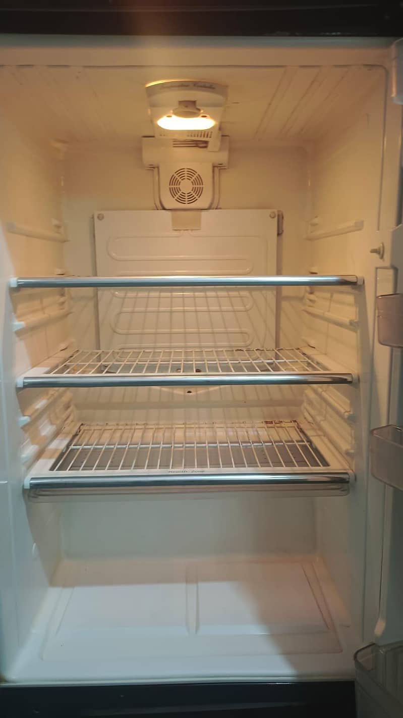 Dawlance Refigrater 4