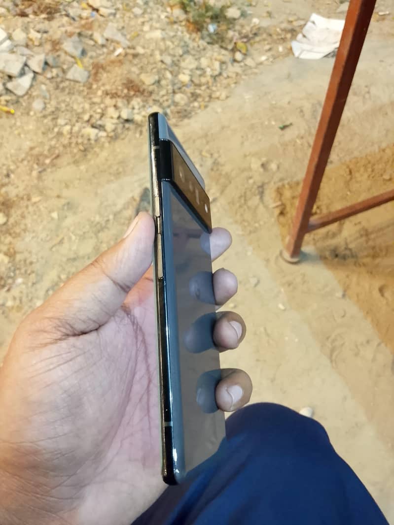 Google Pixel 6 pro 2