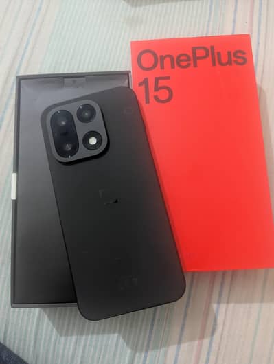One Plus 15 16GB 512GB Excellent Condition