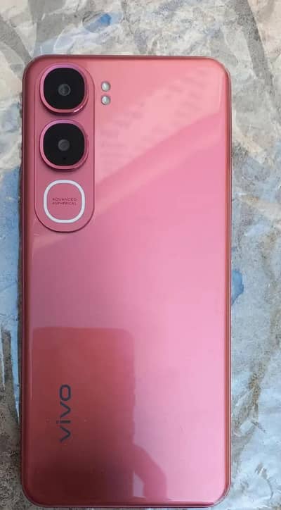 y21D full ok fresh 4 128 in warranty 9 month