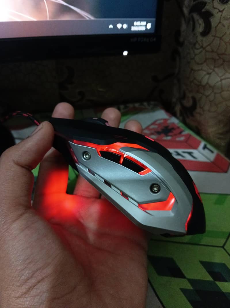 Gaming mouse 2