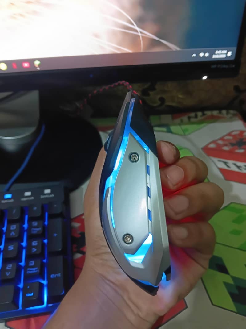 Gaming mouse 4