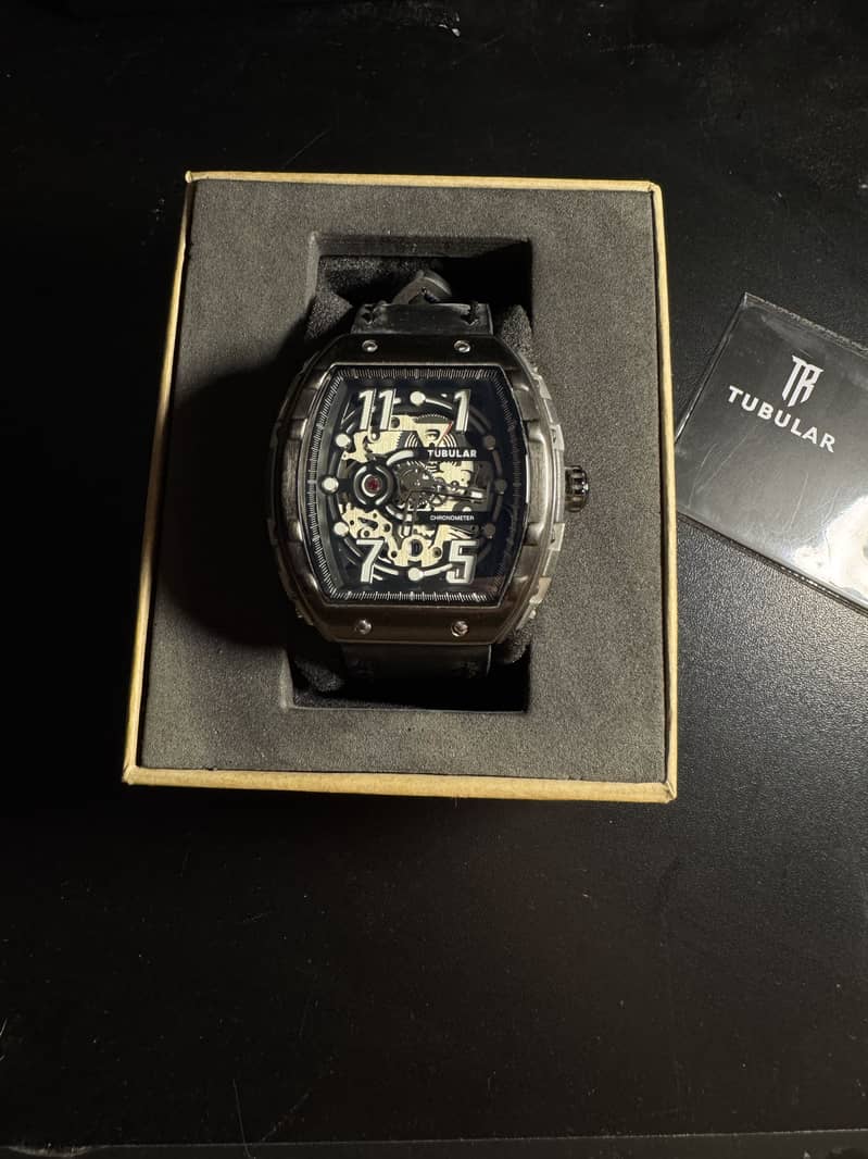 TUBULAR RECTANGULAR WATCH 1