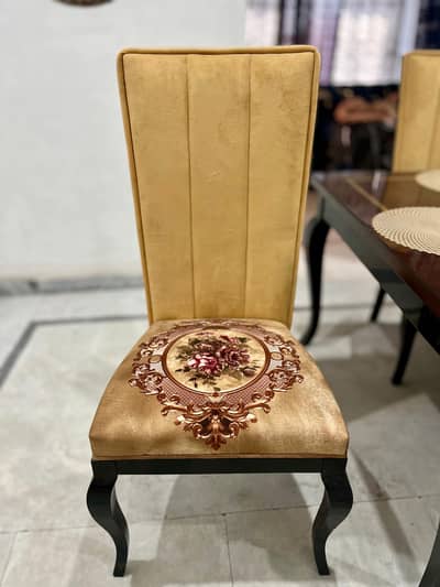 10 seater luxury dining table