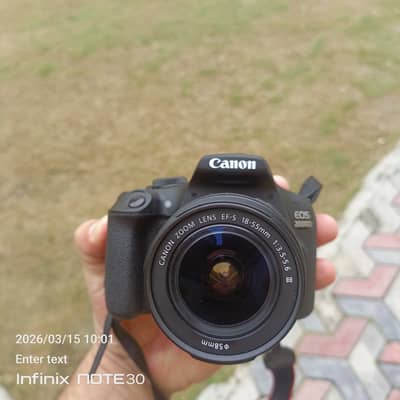 Canon EOS2000